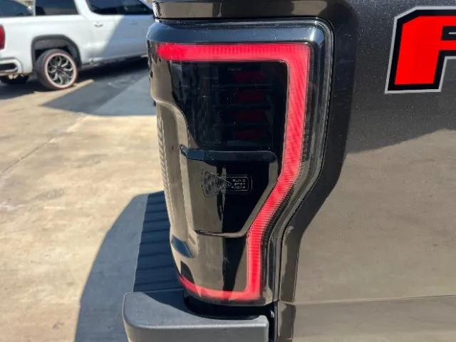 Ford F-250 photo 12