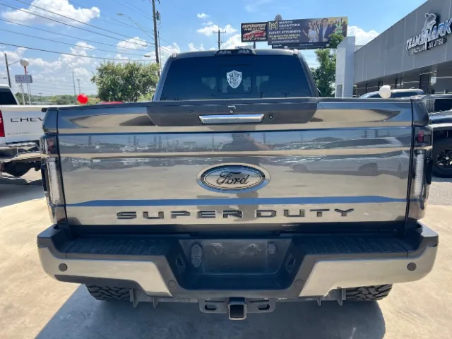 Ford F-250 photo 7