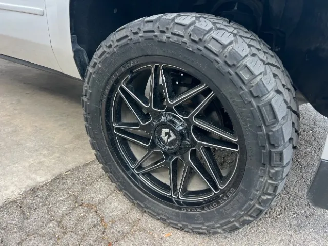 Chevrolet Tahoe photo 18