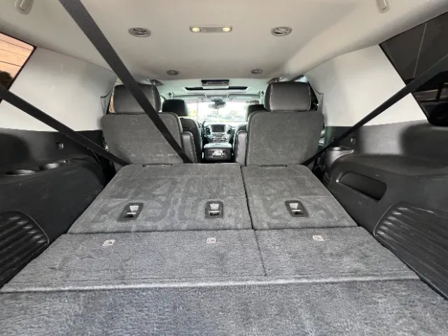 Chevrolet Tahoe photo 11
