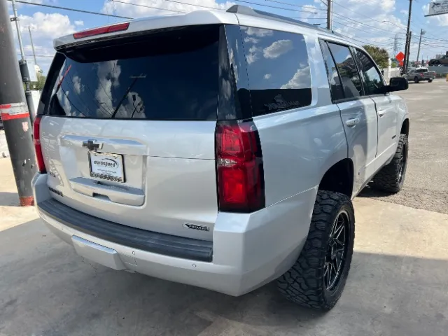 Chevrolet Tahoe photo 4