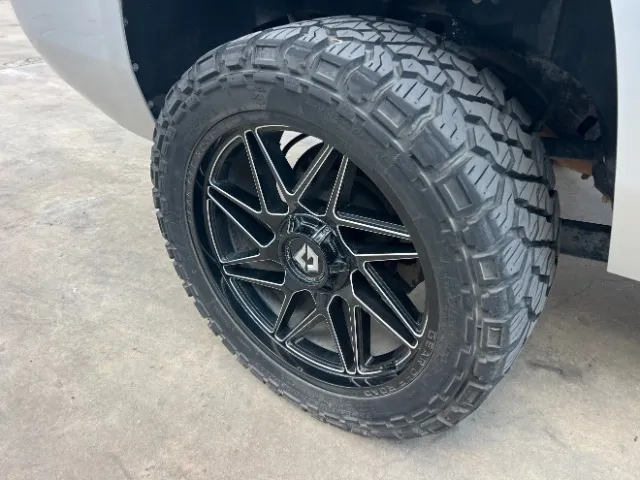 Chevrolet Tahoe photo 17