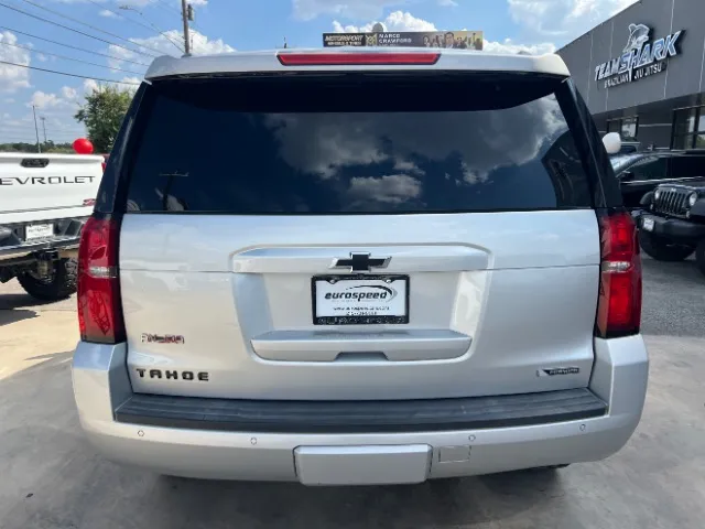 Chevrolet Tahoe photo 3