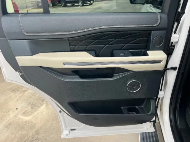 Ford Expedition photo 23