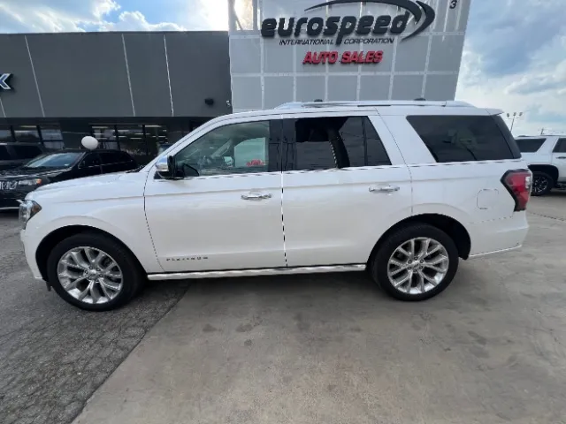 Ford Expedition photo 9