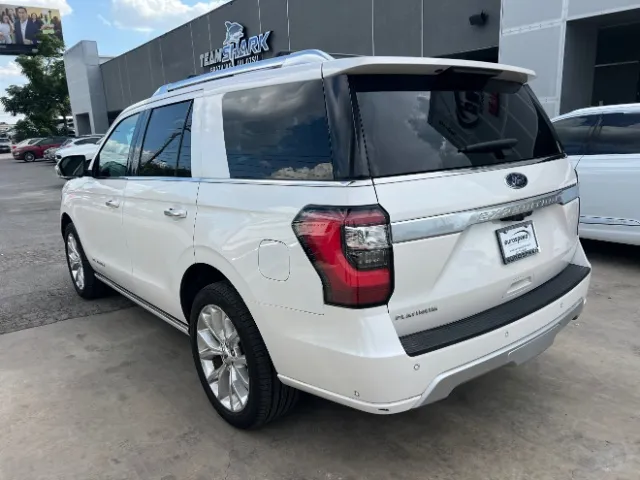 Ford Expedition photo 6