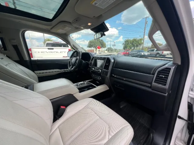 Ford Expedition photo 15