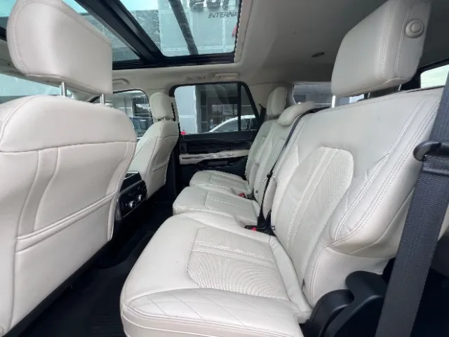 Ford Expedition photo 25