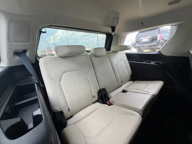 Ford Expedition photo 20