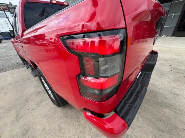 Nissan Frontier photo 17