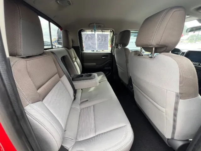 Nissan Frontier photo 16