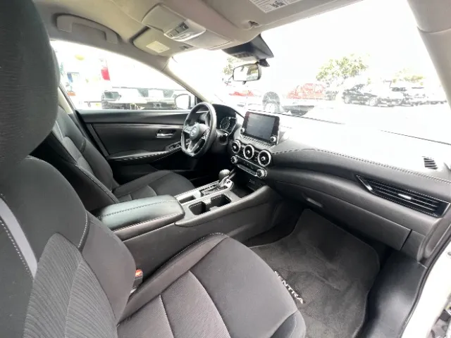 Nissan Sentra photo 9
