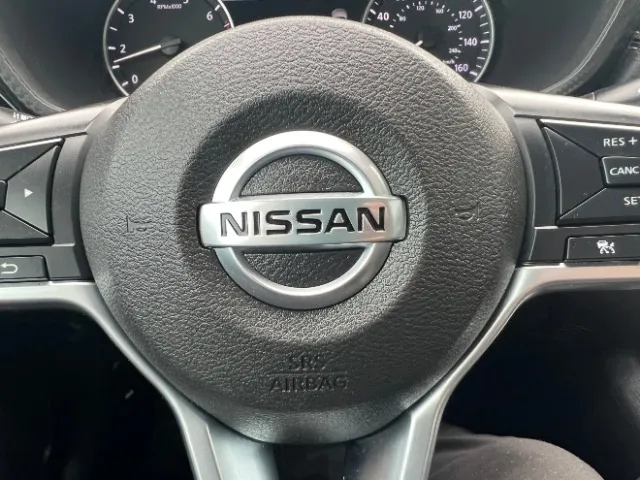 Nissan Sentra photo 18