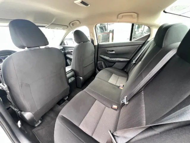 Nissan Sentra photo 12