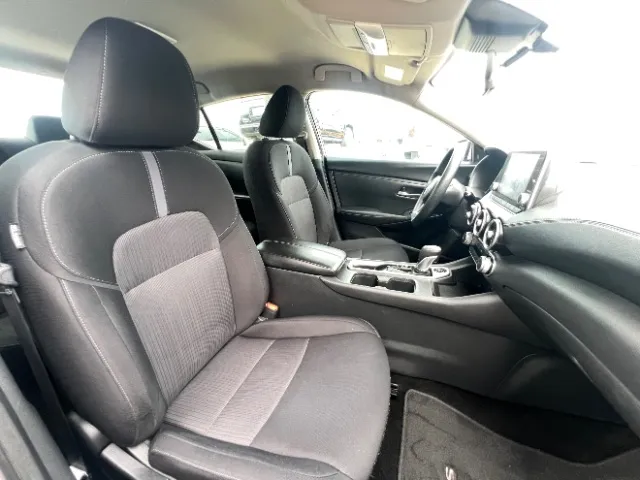Nissan Sentra photo 10