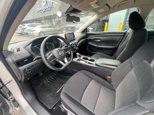 Nissan Sentra photo 16