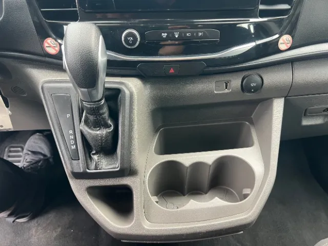 Ford Transit-350 photo 24