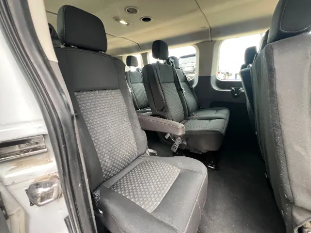 Ford Transit-350 photo 18
