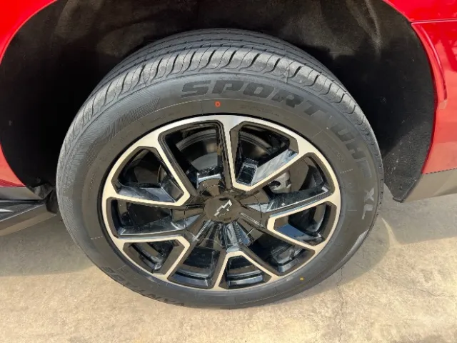 Chevrolet Suburban photo 14