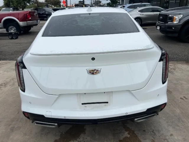 Cadillac CT4 photo 5