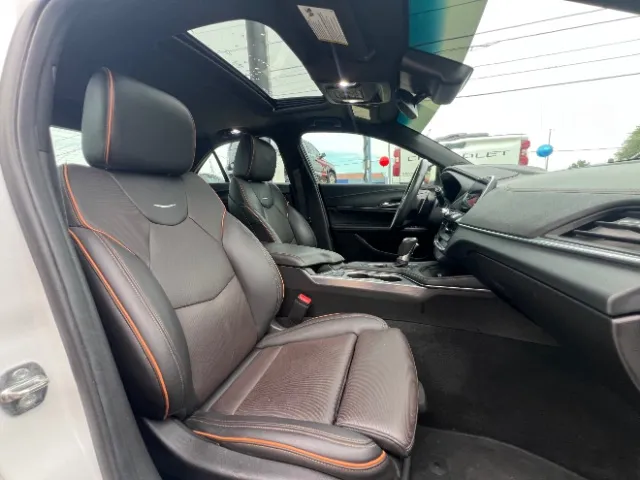 Cadillac CT4 photo 10