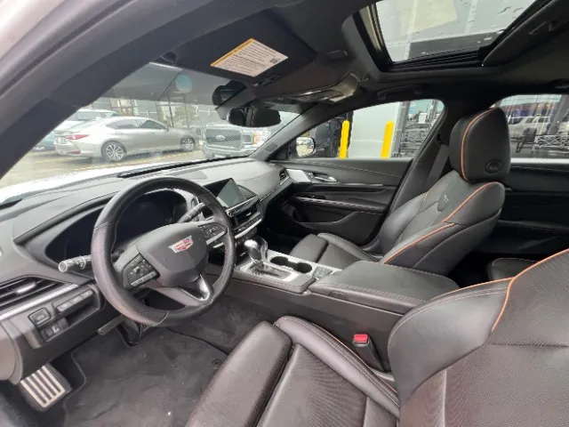Cadillac CT4 photo 15