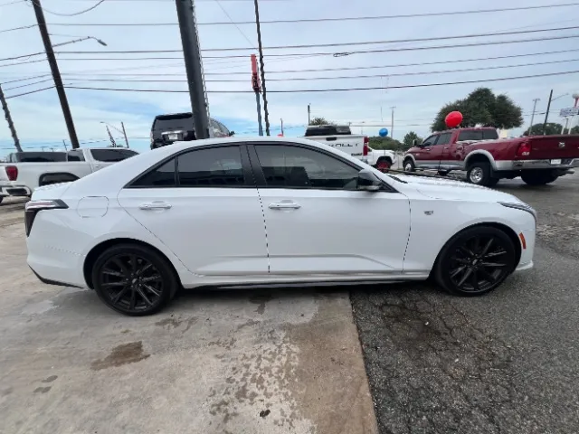 Cadillac CT4 photo 7