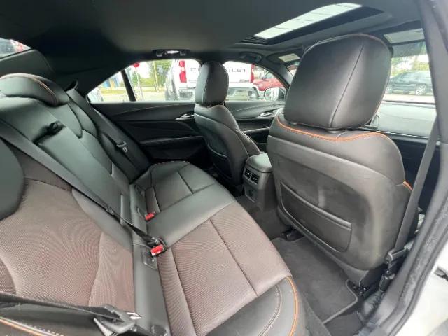 Cadillac CT4 photo 13