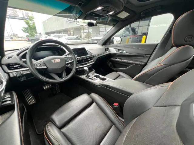 Cadillac CT4 photo 14