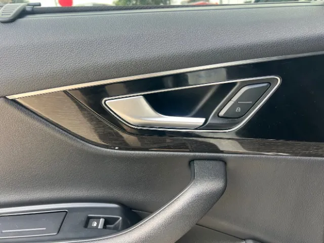 Audi Q7 photo 32
