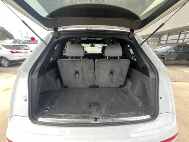 Audi Q7 photo 27