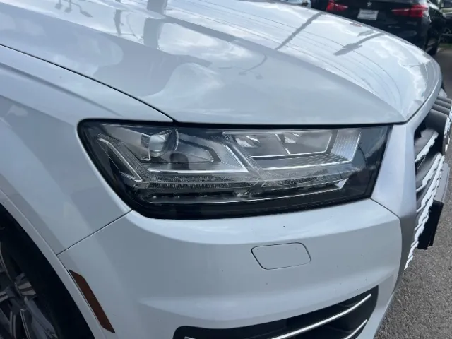 Audi Q7 photo 10