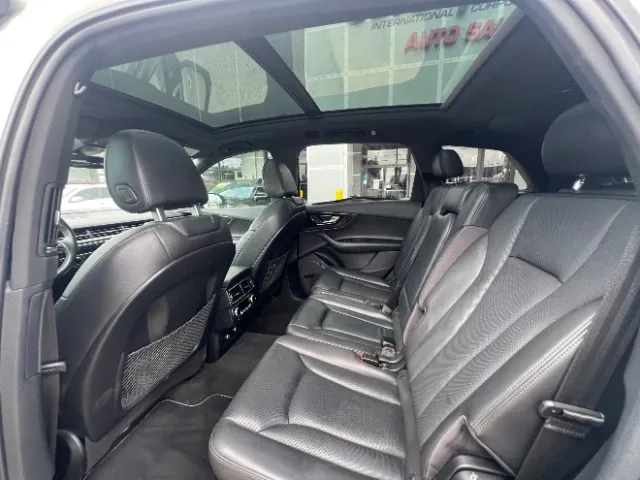 Audi Q7 photo 31