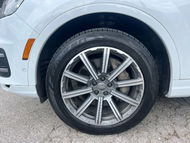 Audi Q7 photo 17