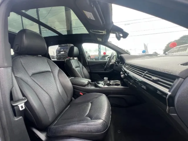 Audi Q7 photo 23