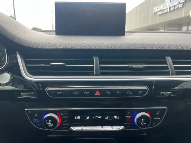 Audi Q7 photo 43