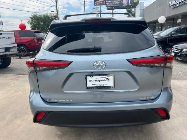Toyota Highlander photo 7
