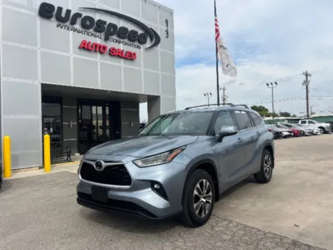 Photos of 2021 Toyota Highlander XLE for sale in San Antonio, TX at Eurospeed International Corp