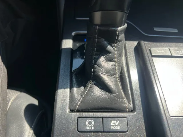 Lexus ES photo 25