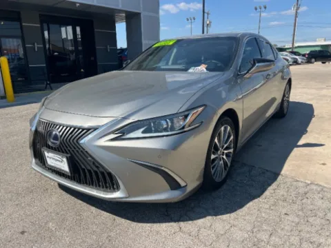 Gold 2020 Lexus ES 300h GLC for sale in San Antonio, TX