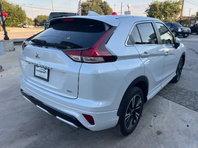 Mitsubishi Eclipse Cross photo 4