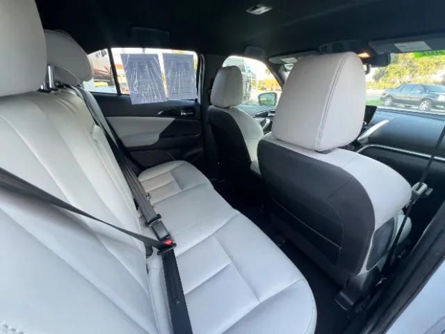 Mitsubishi Eclipse Cross photo 12