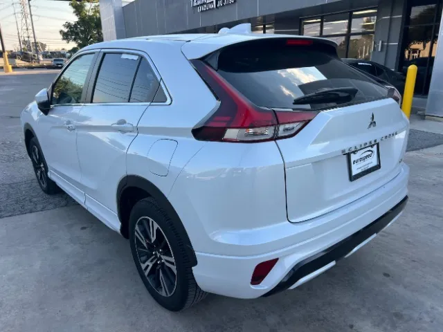 Mitsubishi Eclipse Cross photo 9