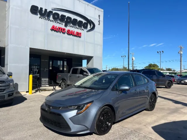 Toyota Corolla photo 2