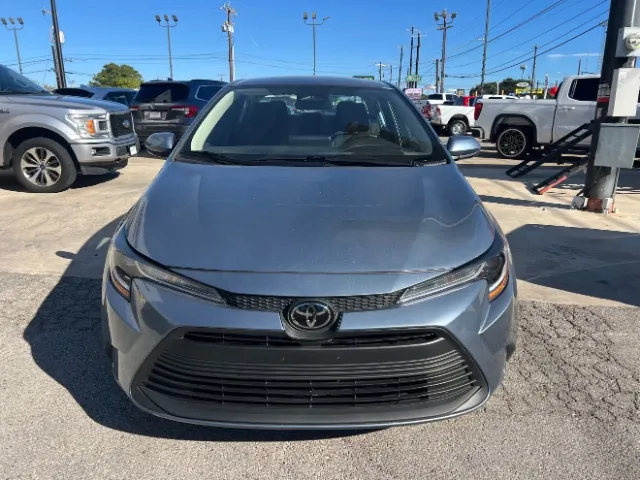 Toyota Corolla photo 3