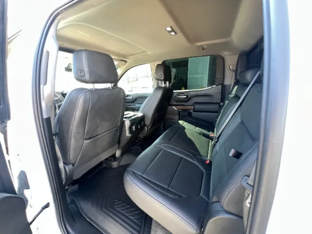 Chevrolet Silverado photo 17