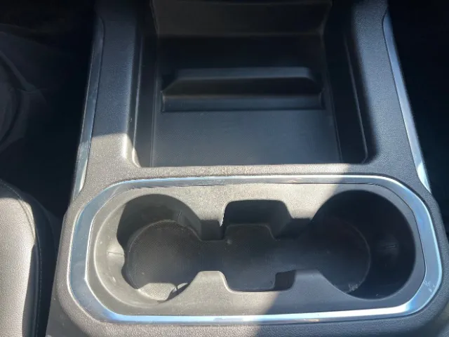 Chevrolet Silverado photo 29