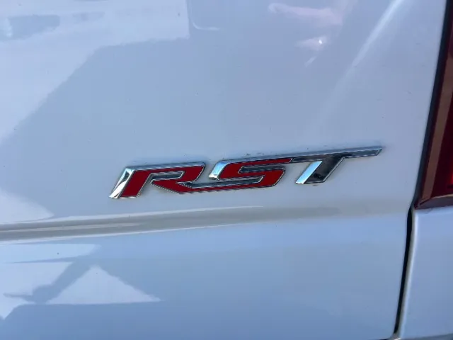 Chevrolet Silverado photo 11