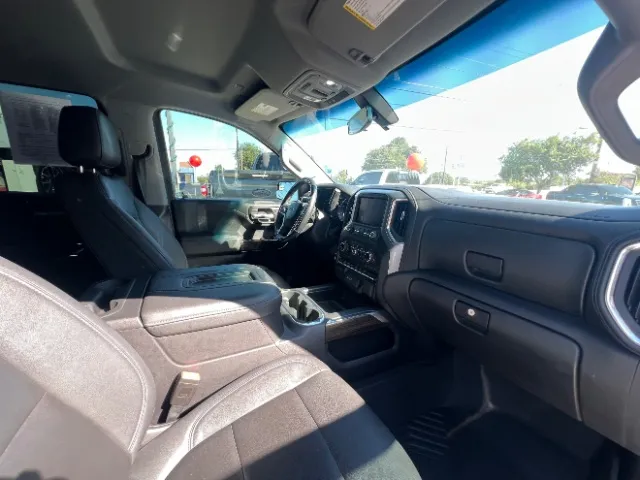 Chevrolet Silverado photo 14