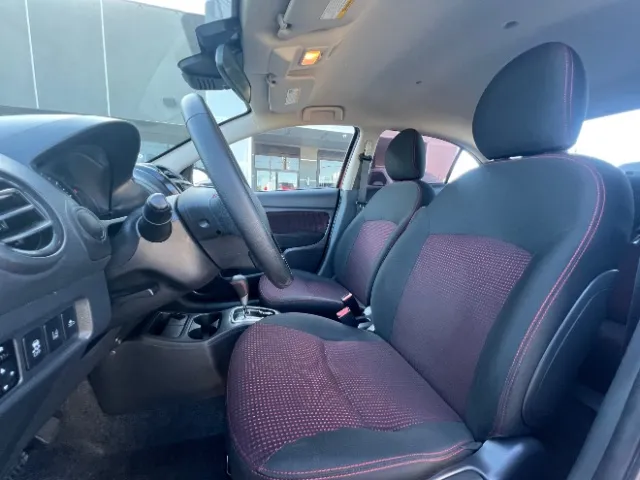 Mitsubishi Mirage G4 photo 16